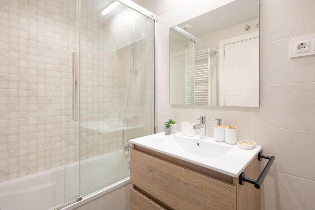 Santa Ana Junto A La Ria A Estrenar Garaje Y Wifi Incluidos Apartment Bilbao Ngoại thất bức ảnh